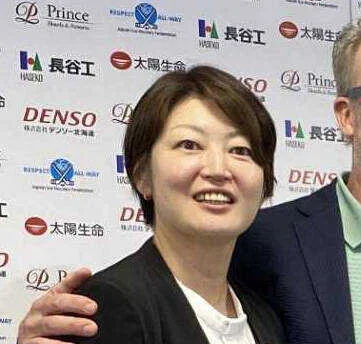 久保英恵氏
