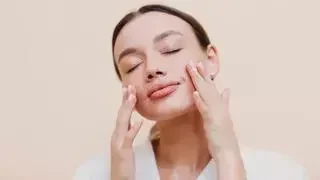 Lo siento bases de maquillaje, el mejor producto en verano son los 'skin tints', los favoritos de las expertas